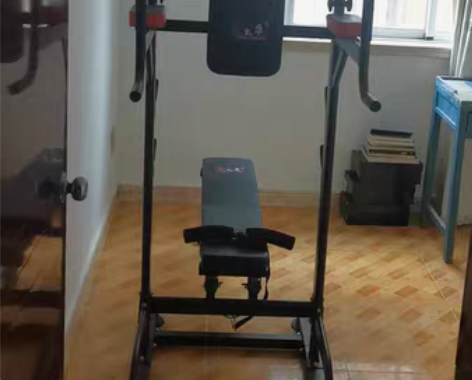 转卖单杠室内家用引体向上器单杆双杠卧推深蹲...