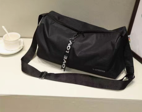 包邮全新包邮！运动健身瑜伽包短途旅行包大容...