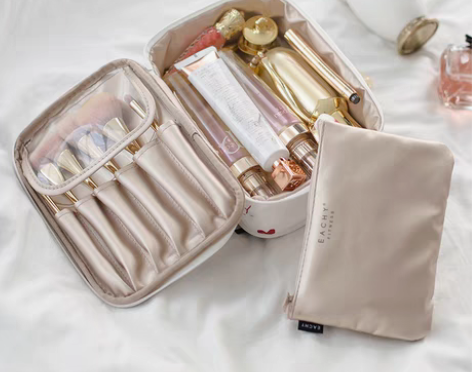 转卖EACHY大容量化妆包女便携旅行ins...