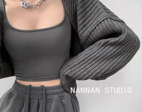 转卖慵懒风外搭短款针织开衫女春秋季宽松防晒...