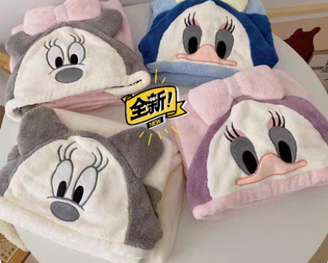 包邮唐老鸭米奇儿童浴巾斗篷宝宝盖毯戴帽披肩...