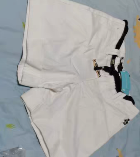 韩国小熊家短裤 原价398 有点脏是放的 ...