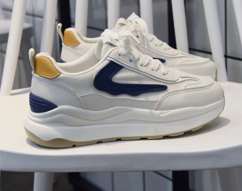 转卖2023年新款春秋季阿甘老爹鞋女款春款...