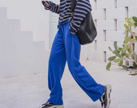 转卖宽松休闲卫裤克莱因蓝阔腿裤女高腰垂感显...