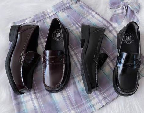 转卖栗原熊 小方熊现货 圆方头jk制服鞋高...