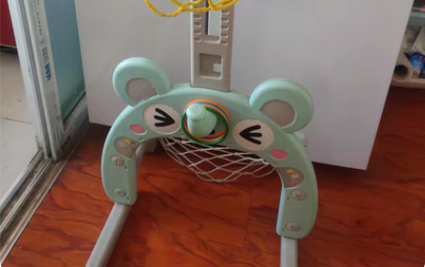 儿童篮球架   可升降  室内 感兴趣的话...