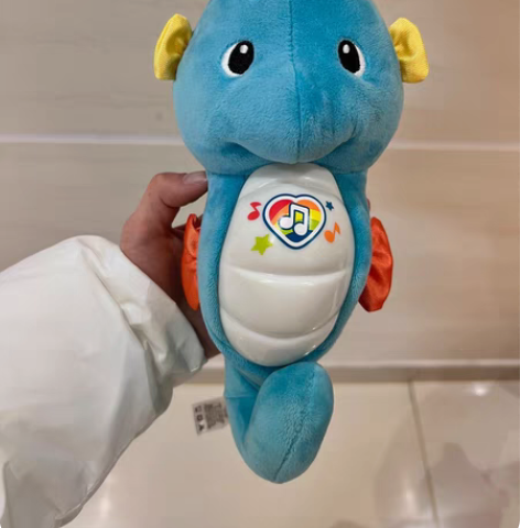 包邮费雪小海马，轻微污渍 感兴趣的话点“我...