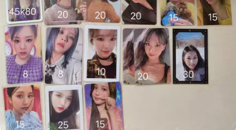 【出或换】换我没有的1或8卡 不太清楚市价...