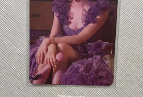 出紫衣秀飞天肉绿衣莎蓝底妮the show...