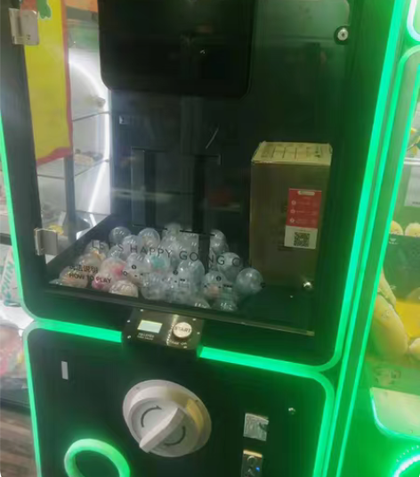 娃娃机，扭蛋机。低价处理 原价1万多。正常...