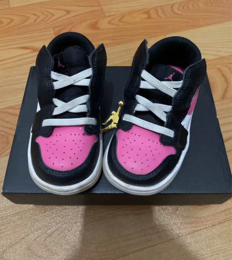 包邮Air jorden1，nike魔术贴...