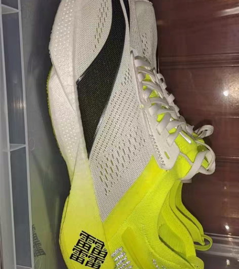 包邮李宁天马,38码(偏大1码) 感兴趣的...