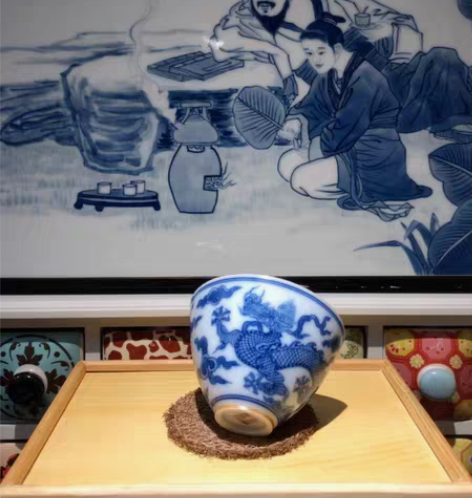 等于堂 柴烧 青花祥云大明龙 主人杯触感如...