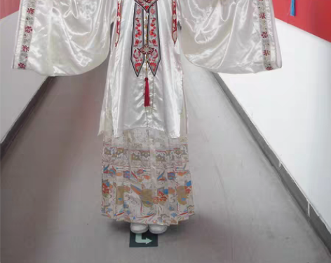 纯手工定制汉服 衣服结构全部参考古书 花纹...