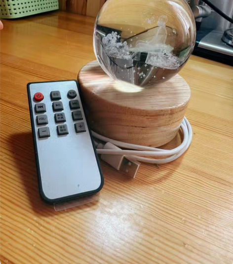 朴智旻水晶球 旻吧特典 蓝牙音箱 水晶球音...