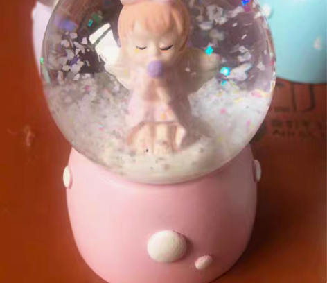 天使水晶球飘雪纷纷小夜灯小摆件精美装饰 拍...