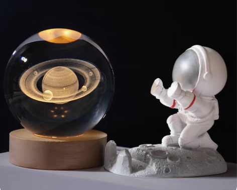 包邮[特价清仓]宇航员创意手机支架发光水晶...