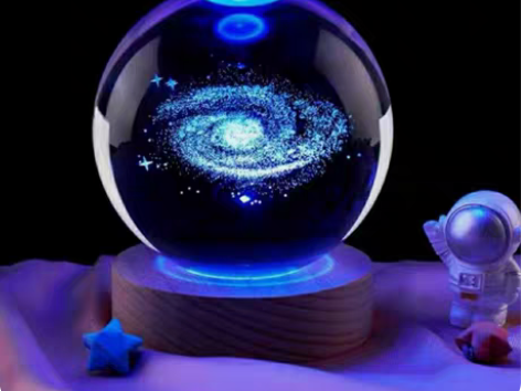 包邮宇宙系发光水晶球小夜灯高级感摆件送老公...