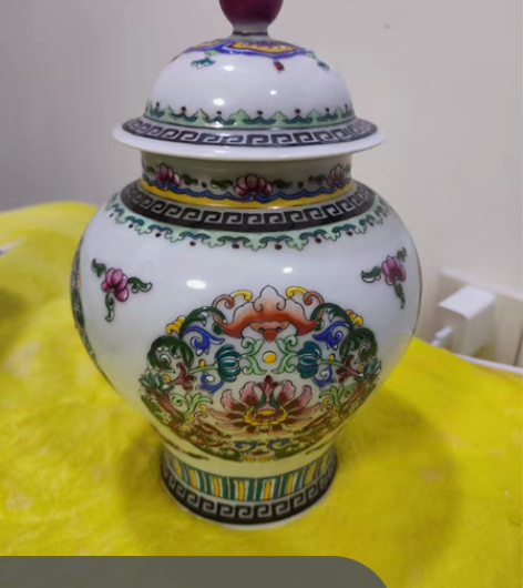 包邮大清乾隆年制底款,珐琅彩手绘将军罐,全...