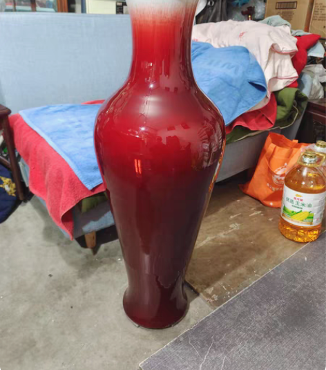 郎红釉观音瓶一只，民国时期郎红观音瓶高90...