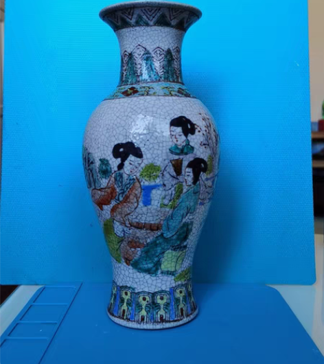 民国五彩仕女纹嫁妆瓶 全品，底款《光绪年制...