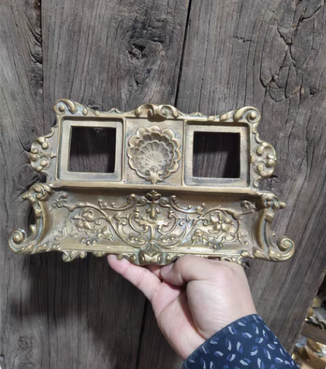 欧洲铜墨水盒 黄铜材质，高浮雕工艺，非常漂...