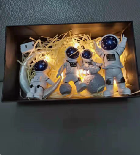 包邮商店不开了还剩50套小宇航员摆件小太空...