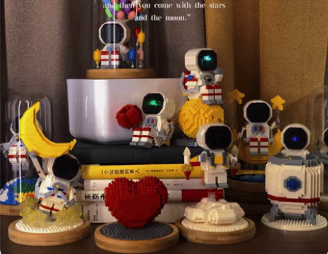 智鹰2683-2685微颗粒积木太空宇航员...