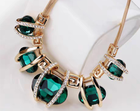 转卖夸张装饰项链女配饰锁骨链毛衣链子短款秋...