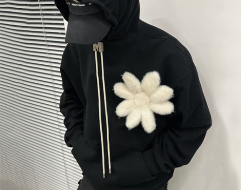 转卖MEDMxAWHITE联名系列小花连帽...