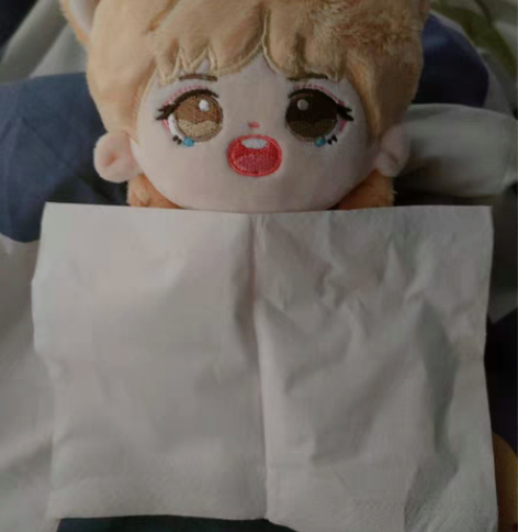 出一个无属性棉花娃娃，爽快塞小礼物。看上直...