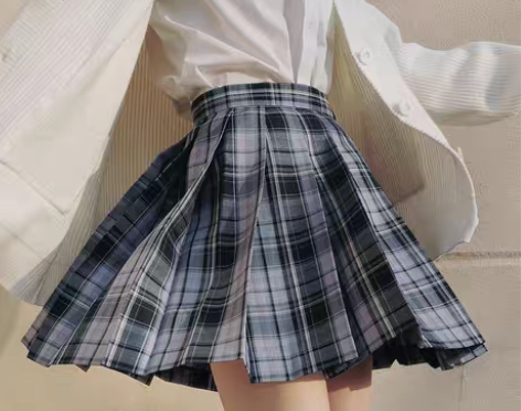 转卖退坑出物 大多为xs. s码送同格领结...