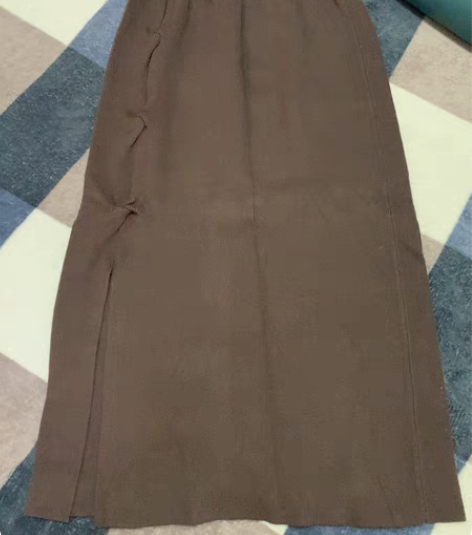 包邮针织半身裙一步裙，手感很舒服，质量挺好...