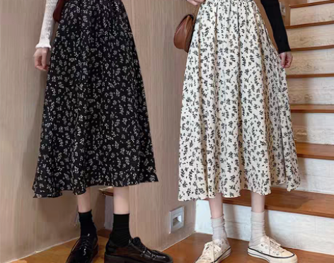 转卖碎花半身裙女夏中长款伞裙2021早春新...