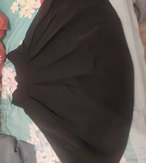 韩国腰裙大摆裙半身裙面料丝滑 感兴趣的话点...