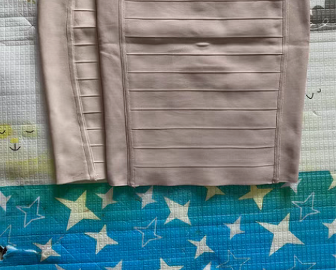 大码 XL3杏色，白色L1 XL1，条纹绷...