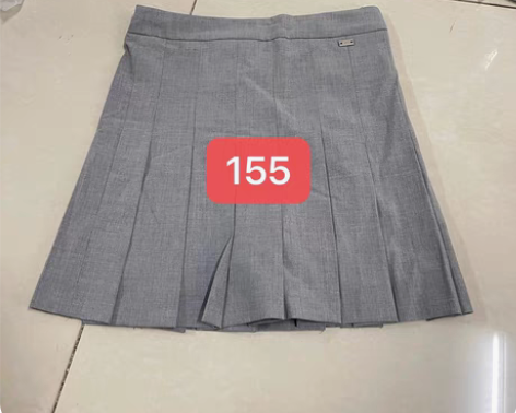 包邮清仓不退换 灰色百褶裙 155码，全新...