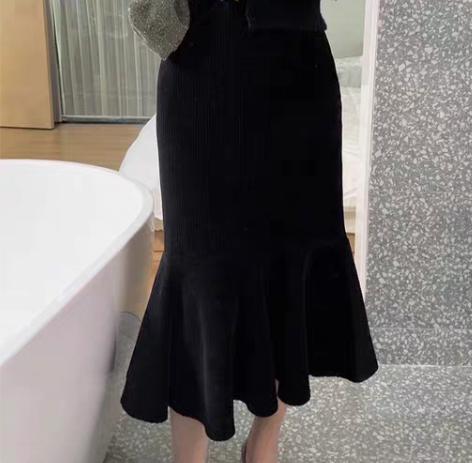 包邮条绒鱼尾裙 感兴趣的话点“我想要”和我...