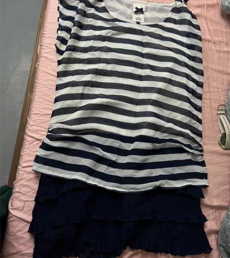 包邮拉夏贝尔雪纺蛋糕裙，还是蛮新的，好像没...