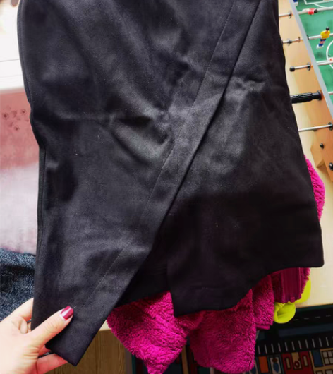 包邮黑色麂皮包臀铅笔裙，165码，腰围有松...