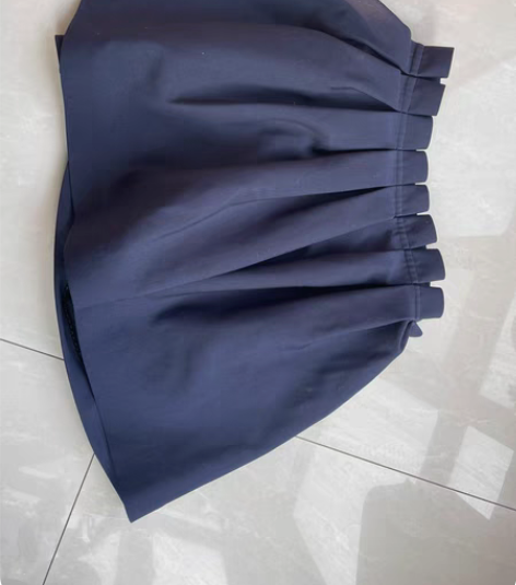 花苞裙，质量很好，乱扔价，价格基本白送，不...