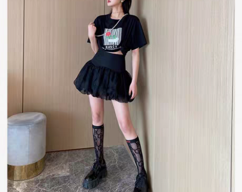 转卖小景家减龄少女感高腰显瘦方格花苞裙 没...
