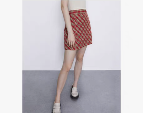 转卖UR春夏新品青春女装文艺英伦风格纹薄款...