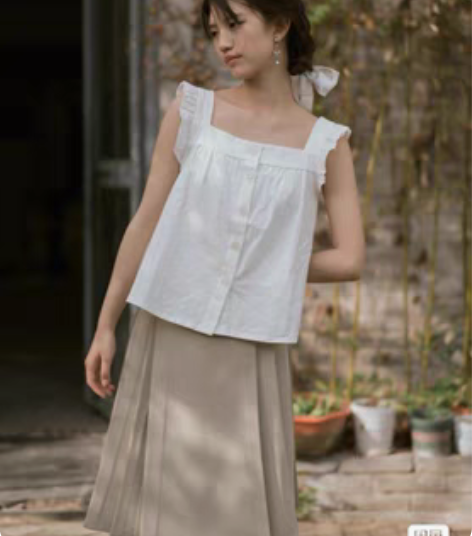 朋友自己设计的衣服  淘宝店不做了 打骨折...