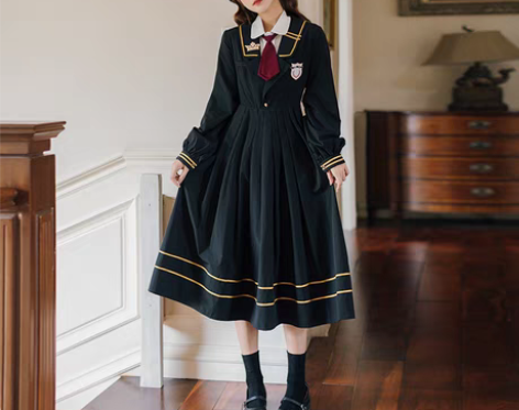 转卖2022年秋季新款lolita裙学院风...