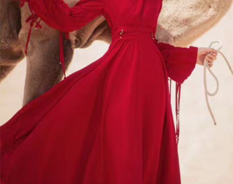 转卖红色沙漠西藏旅游穿搭度假裙子云南民族风...