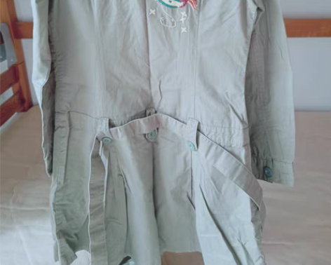 包邮全棉有衬混搭风格手工绣花风衣式连衣裙。...