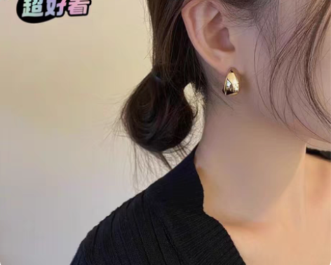 包邮捡漏 欧美金属小豆子耳钉ins潮复古港...