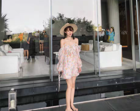 转卖jill大姐姐 亮片v领吊带裙女夏季 ...