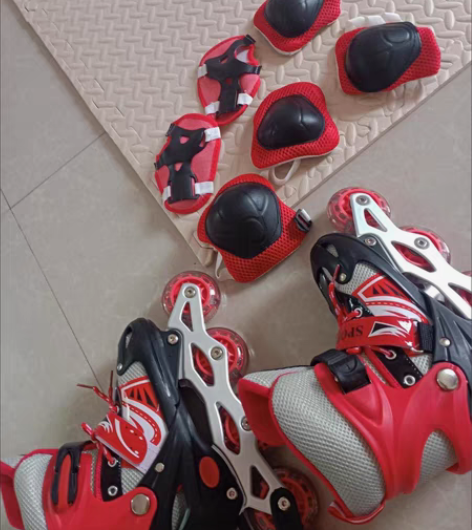 包邮溜冰馆倒闭处理佰博儿童溜冰鞋 溜冰馆的...